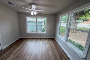 1527 W Gandy St, Denison, TX 75020 - Photo 6