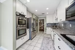 12277 Montego Plaza, Dallas, TX 75230 - Photo 8