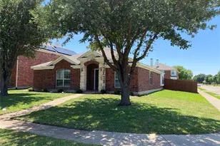1045 Ducks Landing, Frisco, TX 75033 - Photo 2