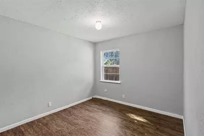 1304 E Lovers Lane, Arlington, TX 76010 - Photo 10