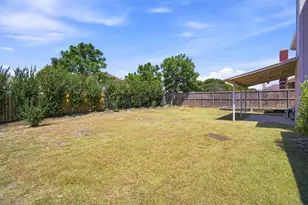 212 Armstrong Dr, Cedar Hill, TX 75104 - Photo 30