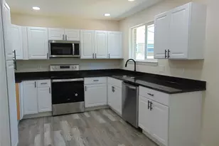518 Vernet St, Richardson, TX 75080 - Photo 2