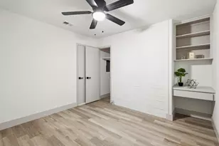 442 Hanover Ln, Irving, TX 75062 - Photo 10
