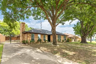 5505 Edgewater Cir, Rowlett, TX 75088 - Photo 4