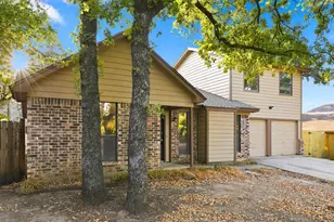 721 Timberoaks Dr, Azle, TX 76020 - Photo 1