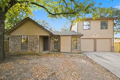 721 Timberoaks Drive, Azle, TX 76020 - Photo 2