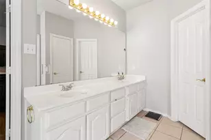8641 Shadow Trace Dr, Fort Worth, TX 76244 - Photo 14