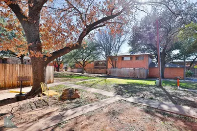 2600 Ivanhoe Lane, Abilene, TX 79605 - Photo 8