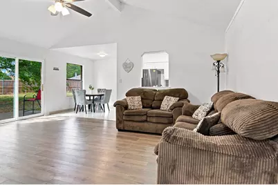 6400 Twin Spruce Court, Arlington, TX 76018 - Photo 8