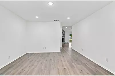 6400 Twin Spruce Court, Arlington, TX 76018 - Photo 6