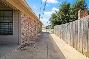 1100 Markeda, Sulphur Springs, TX 75482 - Photo 22