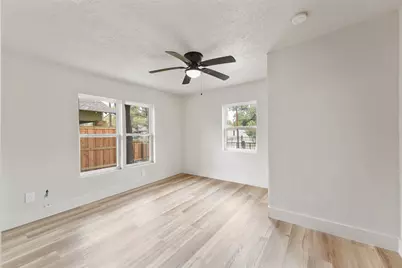 2520 Dell Street, Fort Worth, TX 76111 - Photo 20