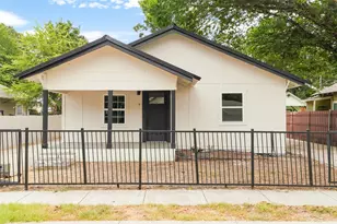 2520 Dell St, Fort Worth, TX 76111 - Photo 2