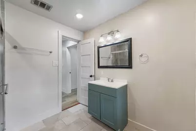 2520 Dell Street, Fort Worth, TX 76111 - Photo 22
