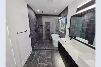 2623 Pennsylvania Avenue, Dallas, TX 75215 - Photo 20