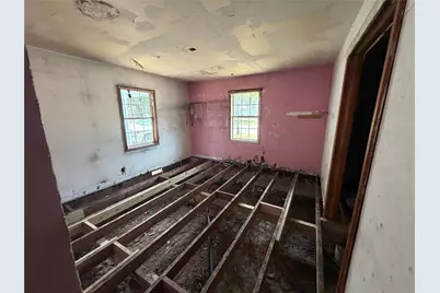 327 W Hester Street, Sherman, TX 75090 - Photo 10