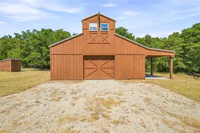 160 Private Road 2161, Iredell, TX 76649 - Photo 2