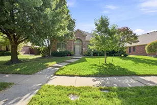 12334 Blue Ridge Dr, Frisco, TX 75033 - Photo 2