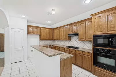13751 Lincolnshire Lane, Frisco, TX 75035 - Photo 10
