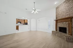 13751 Lincolnshire Ln, Frisco, TX 75035 - Photo 6