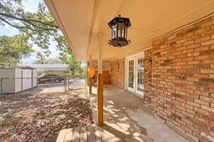417 W McCart St, Krum, TX 76249 - Photo 18