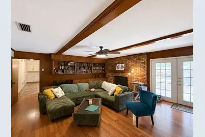417 W McCart Street, Krum, TX 76249 - Photo 6