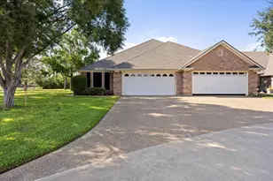 1202 Henard Ln, Granbury, TX 76048 - Photo 2