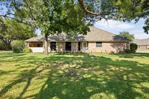 1202 Henard Ln, Granbury, TX 76048 - Photo 4