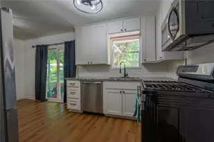 807 N Lacy Dr, Lacy Lakeview, TX 76705 - Photo 8