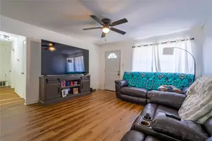 807 N Lacy Dr, Lacy Lakeview, TX 76705 - Photo 4