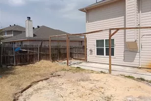 424 Heritage Dr, Crowley, TX 76036 - Photo 10
