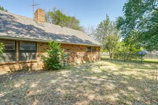 400 Mountain Valley Blvd, Joshua, TX 76058 - Photo 36