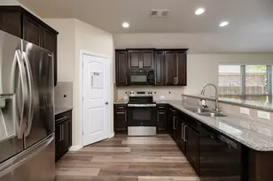 10525 Turning Leaf Trail, Fort Worth, TX 76131 - Photo 2