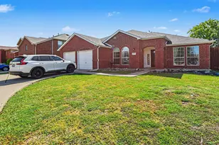 501 Wolf Dr, Forney, TX 75126 - Photo 2