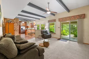 623 N Bowen Rd, Arlington, TX 76012 - Photo 6