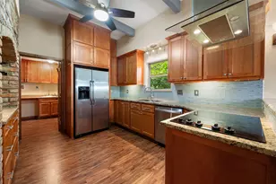 623 N Bowen Rd, Arlington, TX 76012 - Photo 8