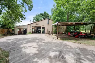 623 N Bowen Rd, Arlington, TX 76012 - Photo 40