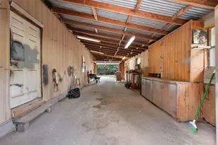 623 N Bowen Rd, Arlington, TX 76012 - Photo 34