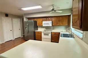 2070 Vista Dr, Lewisville, TX 75067 - Photo 10
