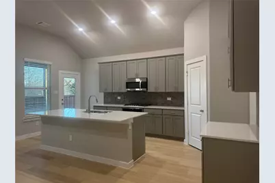 400 Stone Hollow Drive, Ferris, TX 75125 - Photo 8