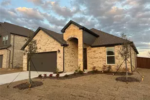 400 Stone Holw Dr, Ferris, TX 75125 - Photo 2
