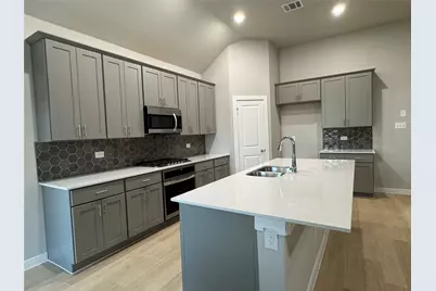 400 Stone Hollow Drive, Ferris, TX 75125 - Photo 4