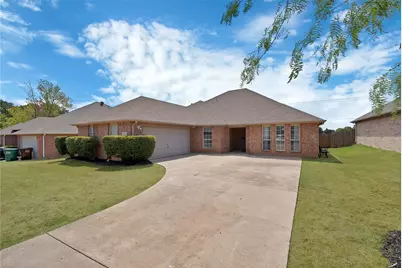 1800 Buena Vista Drive, Denton, TX 76210 - Photo 2