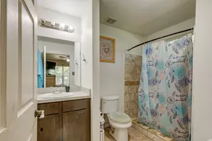 4820 Fellows Ln, Dallas, TX 75216 - Photo 16