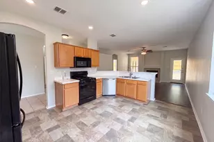 12609 Black Cherry Ln, Fort Worth, TX 76040 - Photo 2