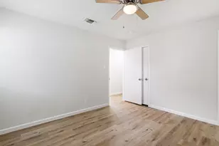 6441 Carousel Dr, Watauga, TX 76148 - Photo 14