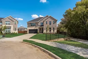 15017 Sagasta Ct, Little Elm, TX 75068 - Photo 2