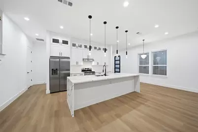 310 E 7th Street, Dallas, TX 75203 - Photo 12