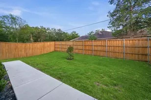 310 E 7th St, Dallas, TX 75203 - Photo 6