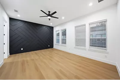 310 E 7th Street, Dallas, TX 75203 - Photo 16